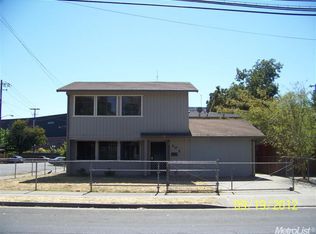302 W Oak St, Stockton, CA 95203