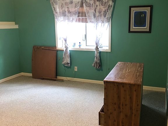 Bedroom 3 13’ x 16’