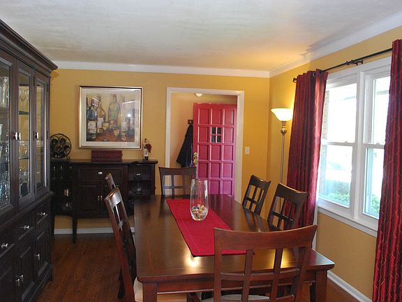 5th image of 10725 McGee St