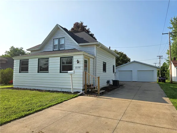 1225 E Lasalle Avenue, Barron, WI 54812