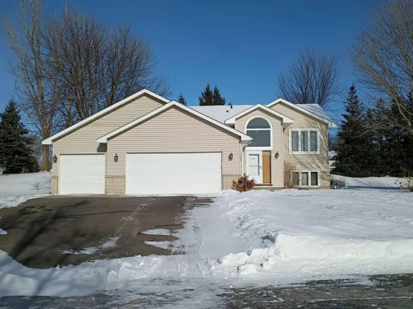 122 Alva St, Waconia, MN 55387