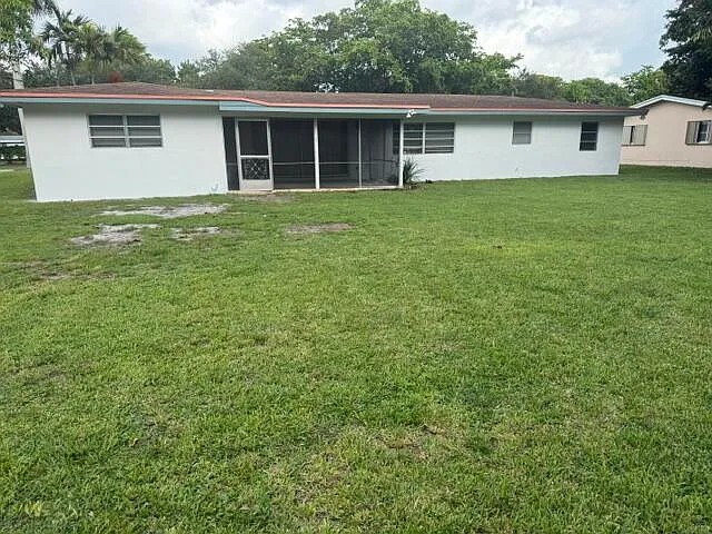 860 NW 65th Ave — Photo 27