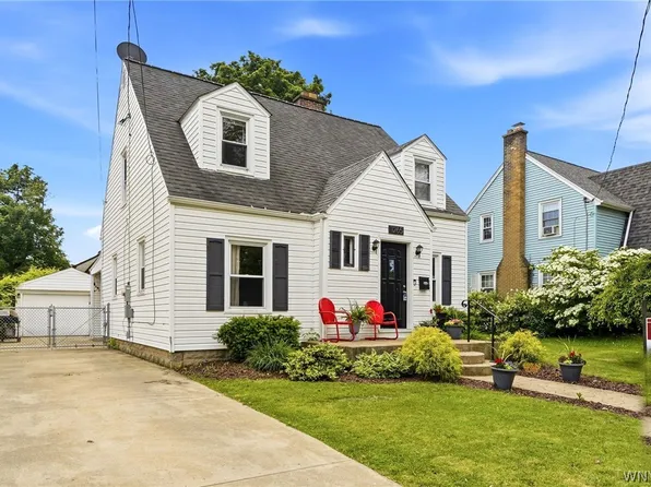 1265 Wyoming Ave, Niagara Falls, NY 14305