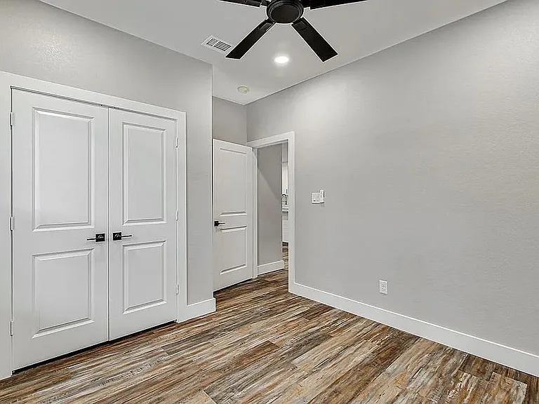 91 Live Oak St — Photo 11