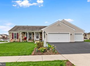 10 Clary Way, York, PA 17404