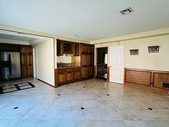 4th image of 23362 Stirrup Dr