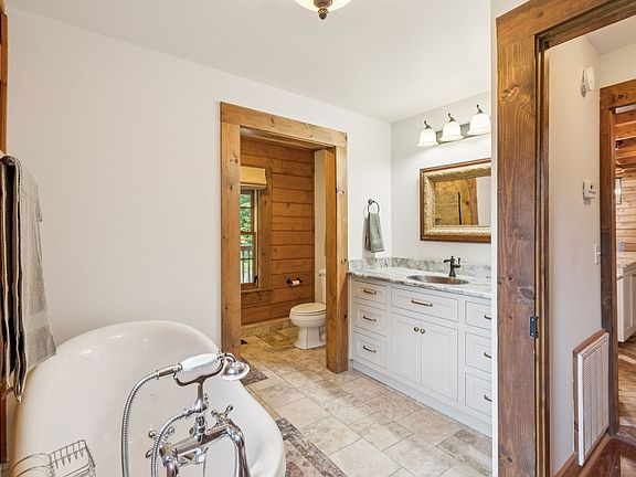 30th image of this home