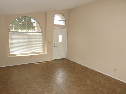 3rd image of 1710 E Windsong Dr