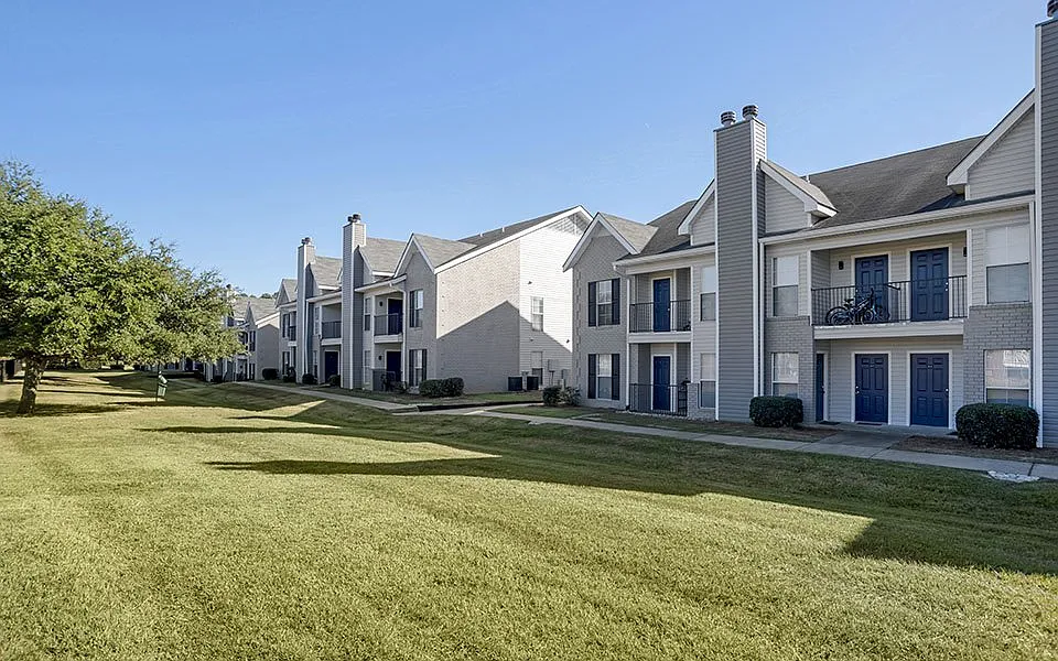 Ridgeland Place Apartment Homes