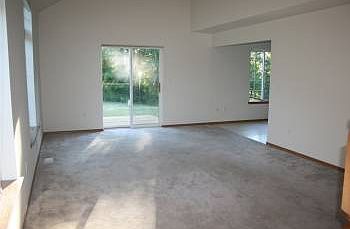 4th image of 210 Pennsylvania Ave N