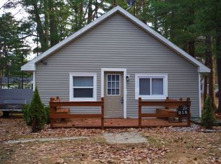 218 Pine Oaks Dr, Prudenville, MI 48651