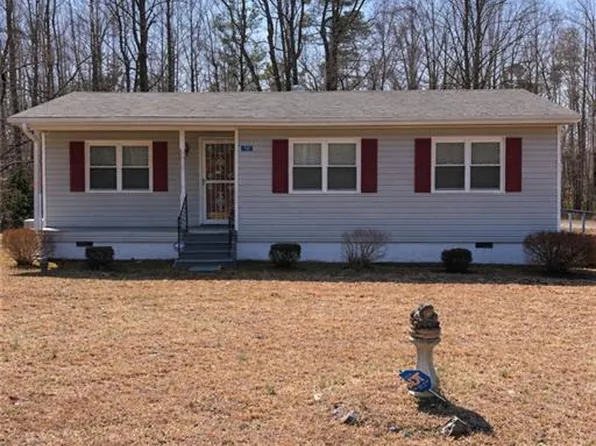 727 Georgetown Rd, Heathsville, VA 22473