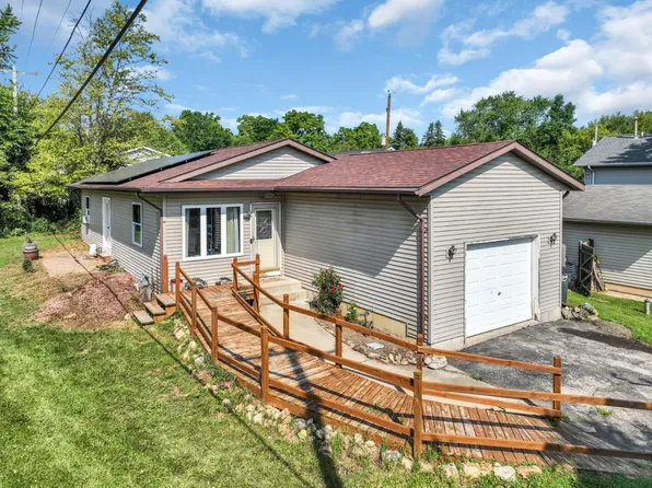 12132 221st AVENUE, Bristol, WI 53104