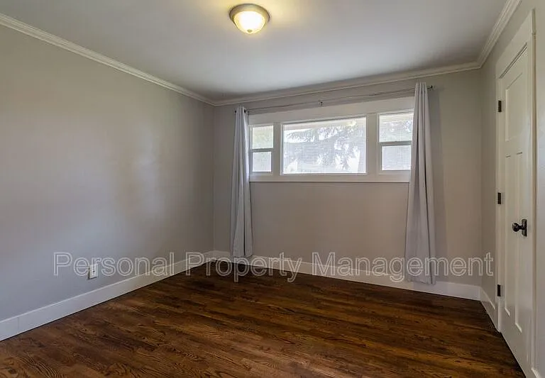 11302 NE 4th St — Photo 12