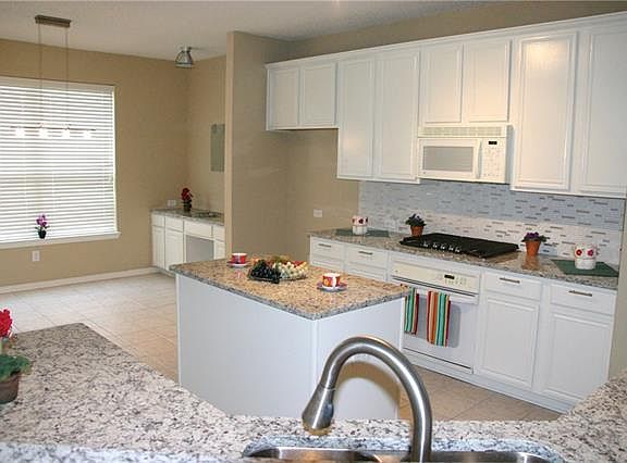 5th image of 840 Mullrany Dr