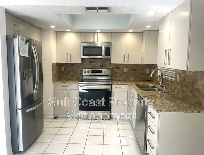 2 bed, 2.0 bath, 936 sqft, $1,750 — Photo 4