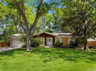 319 Cherry Hill Dr, Ballwin, MO 63011