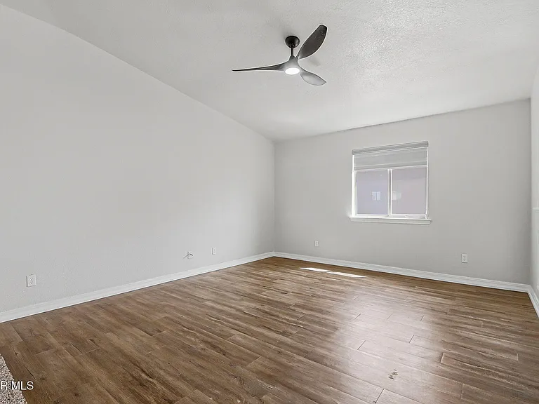 3121 Tierra Paola Ln — Photo 36