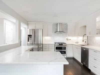 94 Locust St, Burlington, MA, 01803