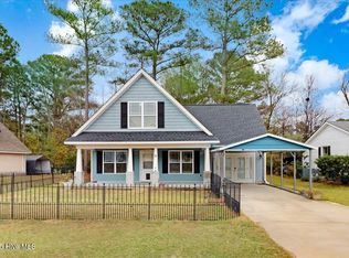 51 Birch Street, Elizabethtown, NC 28337