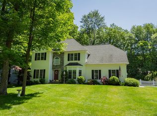4 Arrowhead Rd, Saratoga Springs, NY 12866