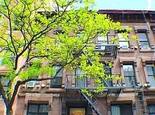 337 W 51st St #PENTHOUSE C, New York, NY 10019