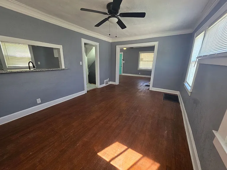 3701 Indiana Ave — Photo 5