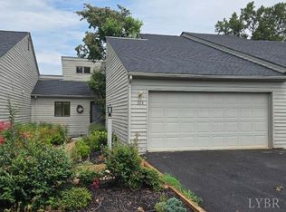 208 Shaker Ln, Forest, VA 24551