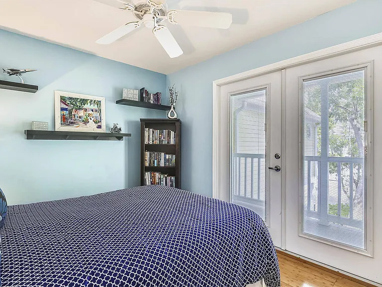 208-5 Southard St — Photo 16