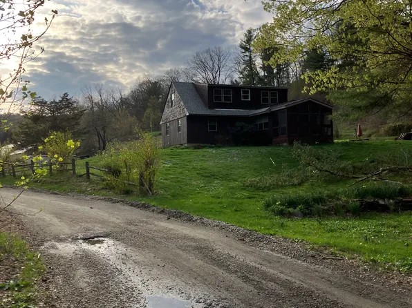 20 Chamberlain Rd, Montgomery, MA 01050