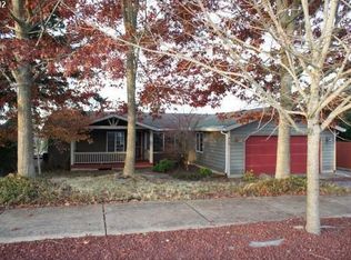 419 SE Mountain View Ln, Estacada, OR 97023