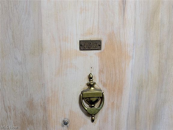 2nd image of 13800 Fairhill Rd APT 420
