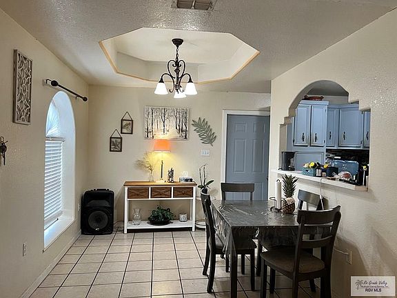 4th image of 6702 Los Lobos Dr