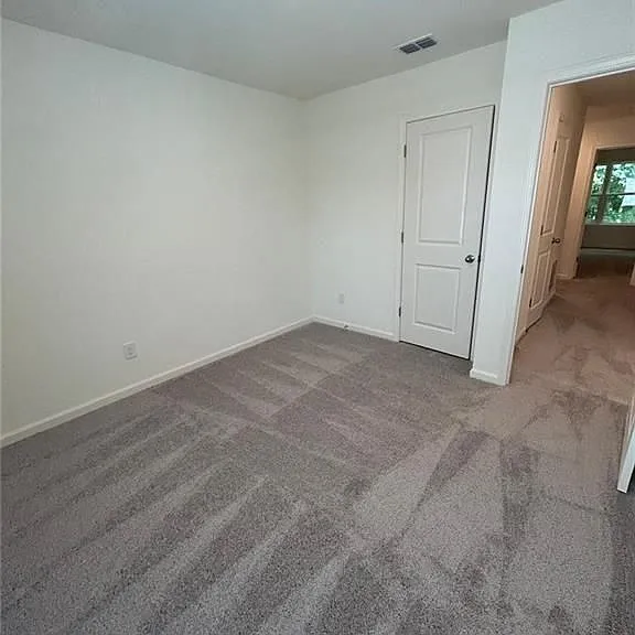 51 Ingleton Dr — Photo 18