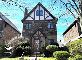 6952 Groton St, Flushing, NY 11375