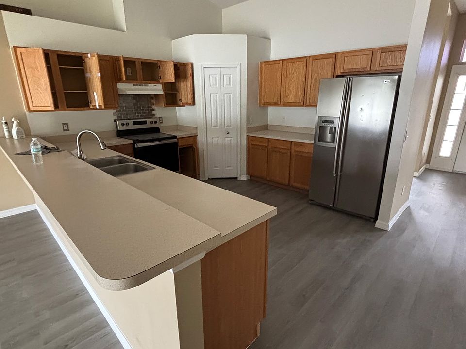 2nd image of 668 Koala Ct