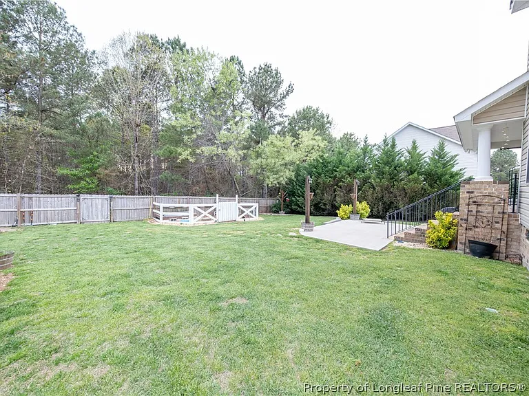 622 Omaha Dr — Photo 37