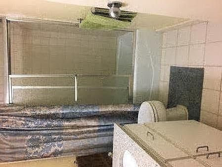2nd image of 32 Waverly St