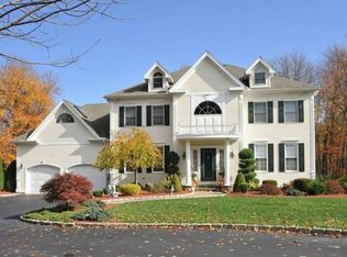 85 Newton Rd, Woodbridge, CT 06525