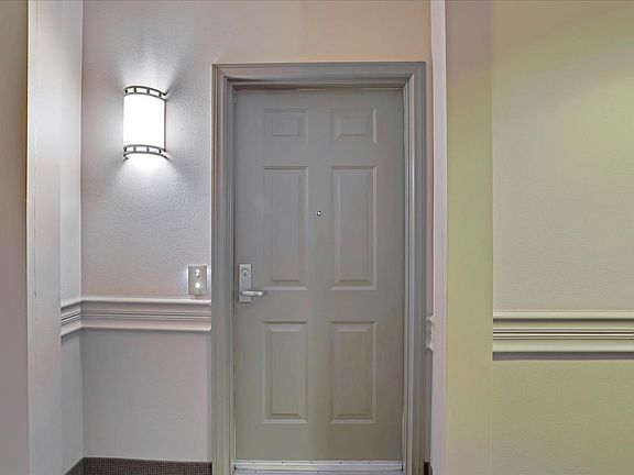 4th image of 130 E San Fernando St #Penthouse 2