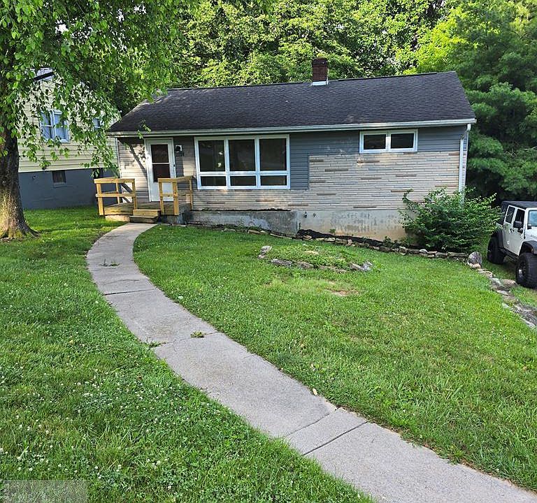 1st image of 2524 Parnell Rd
