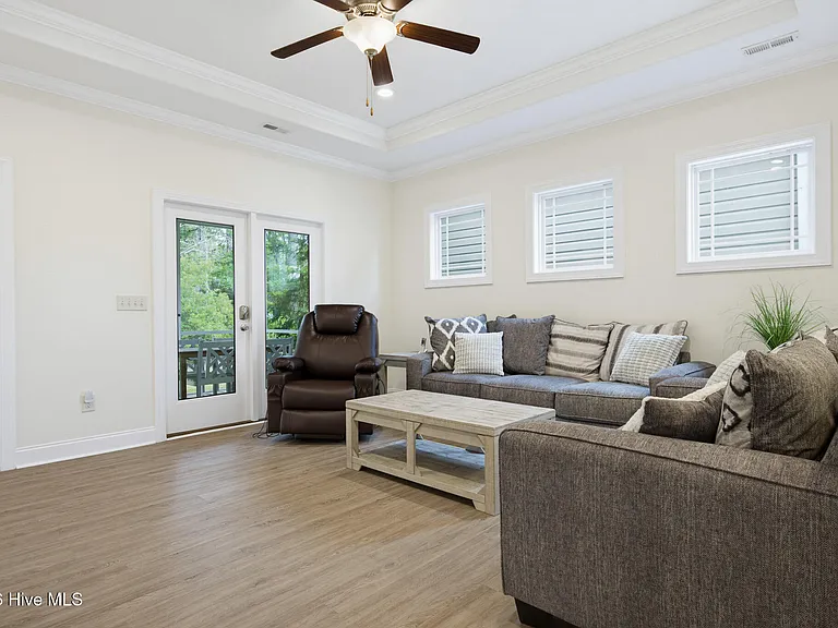 1306 Old Folkstone Rd — Photo 22