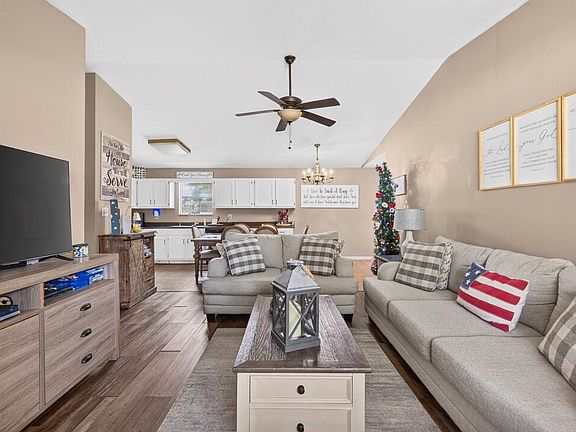 4th image of 2080 Kingswood Dr