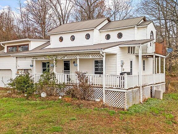 2nd image of 966 Chestnut Grove Rd