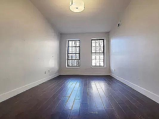 3rd image of 780 Saint Johns Pl APT 1