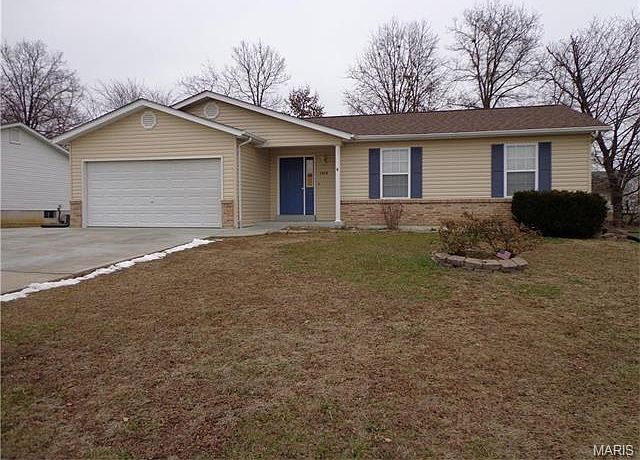 1st image of 1010 Sleepy Hollow Dr