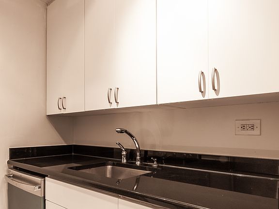 4th image of 182 E 95th St APT 26J