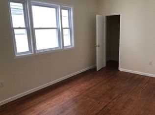 118 McAdoo Ave, Jersey City, NJ 07305