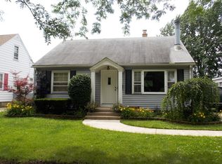 541 Farnum Ave, Aurora, IL 60505