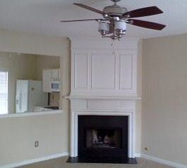 Family room w/fireplace